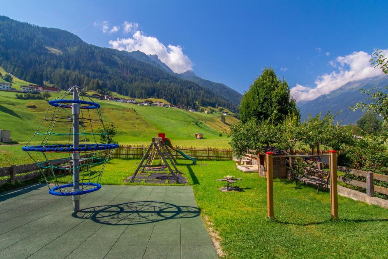 Aparthaus Alpenzauber Neustift im Stubaital Exterior foto
